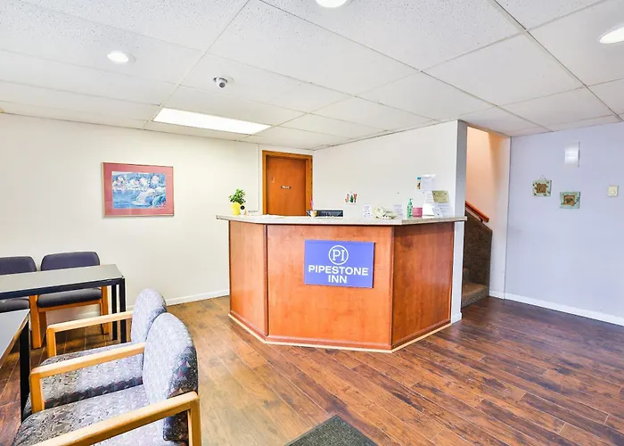 Oyo Hotel Pipestone Mn, Canterbury Park