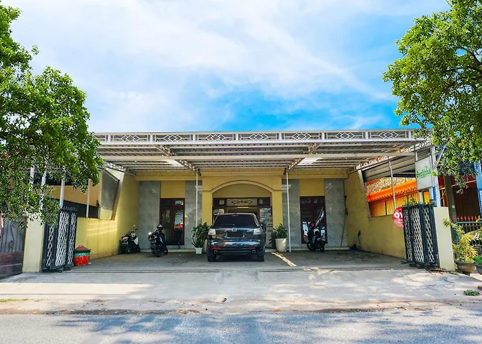 Flagship 90723 Berlima Guest House Syariah