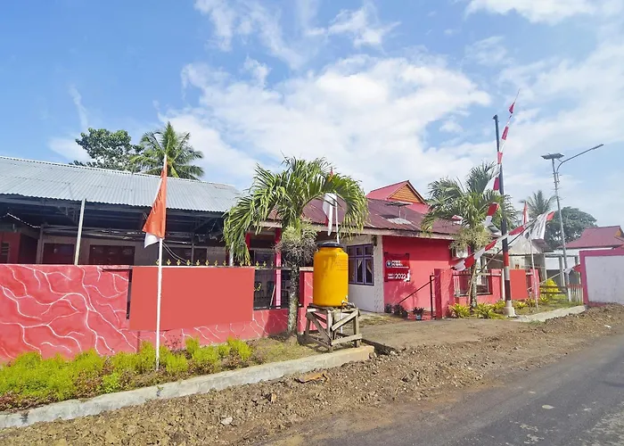Hotel O Pulisan Ekowisata Homestay Near Wisata Pantai Desa Pulisan