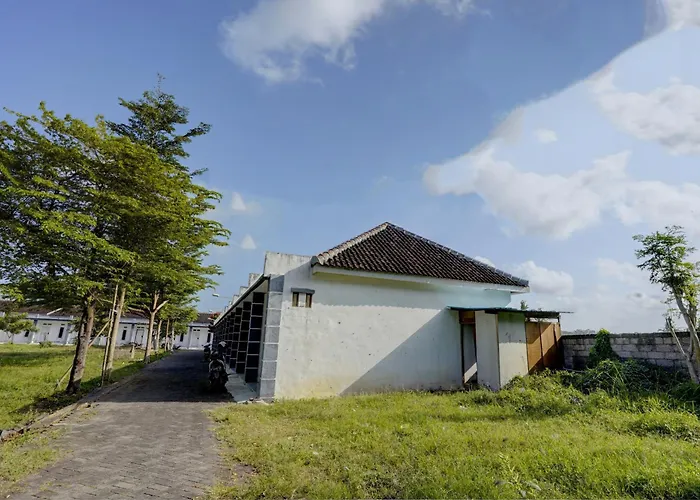 Hotel O Griya Sandi Syariah Rogojampi