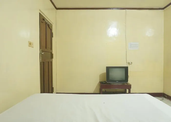 Hotel O Rumah Massagena Syariah Near Gedung Olahraga Enrekang