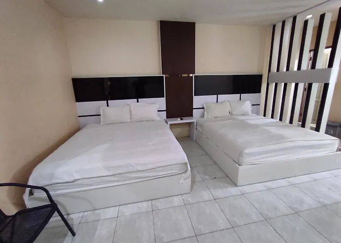 Hotel O Subur
