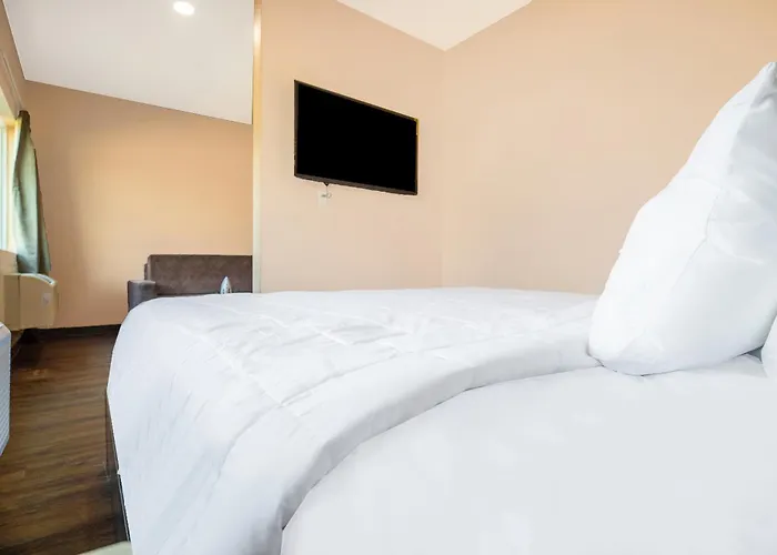 Oyo Hotel Adairsville Calhoun South I-75