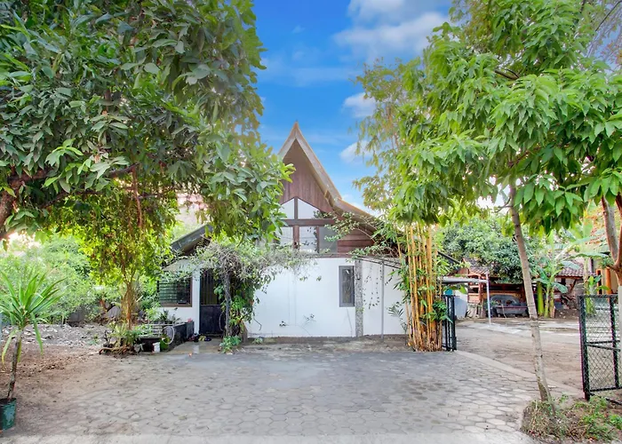 Capital O 94274 Homestay Balimoelih