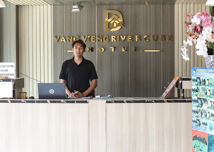 Vang Vieng Rivercube Hotel