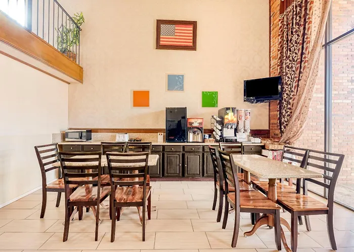 Rodeway Inn & Suites Jefferson