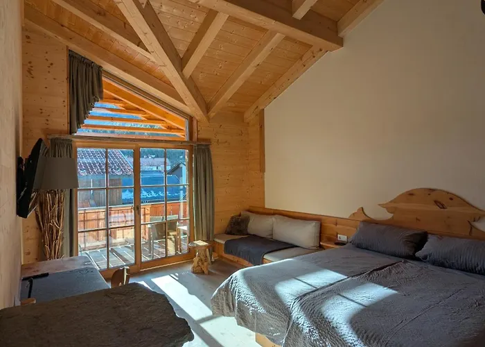 Kleines Zirbelhotel - Uef