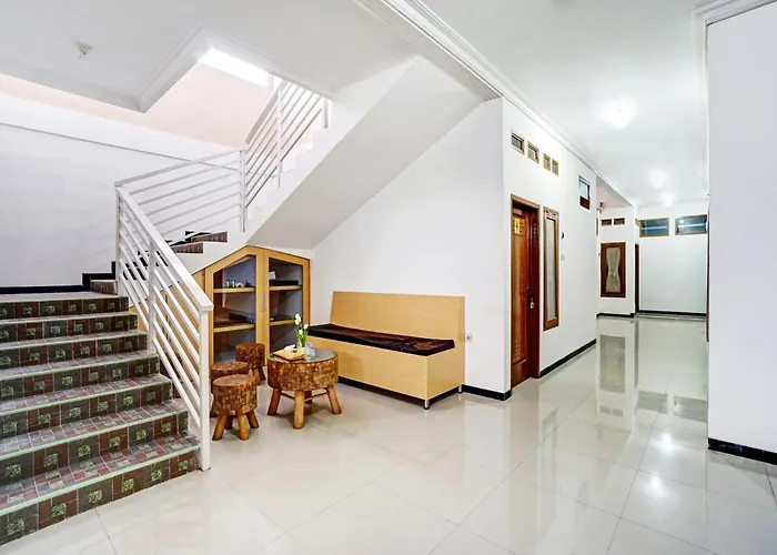Hotel O Avisha Guest House Syariah