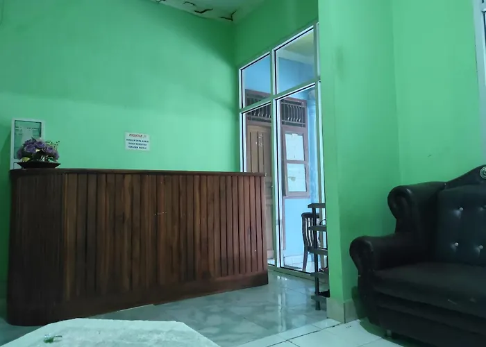 Hotel O Aini Homestay