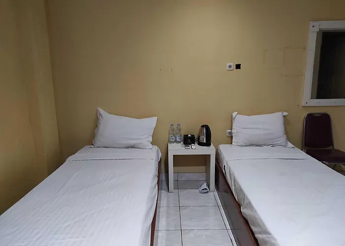 Hotel O Wisma Syariah Lahundape
