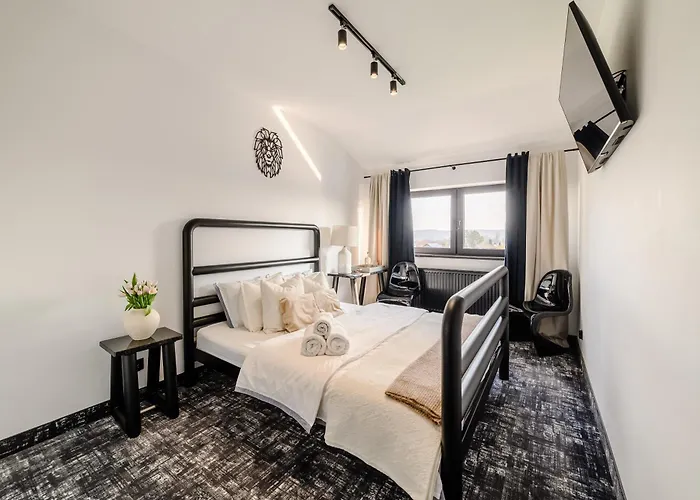 Golden Lion House Bed&Breakfast