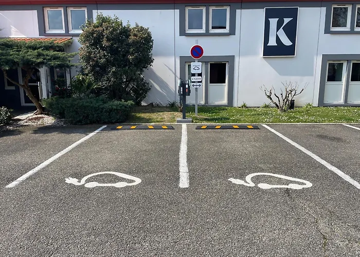 Kyriad Bordeaux Lormont
