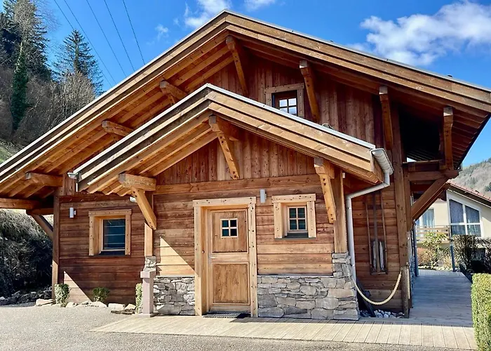 Logis Hotel Les Chatelmines
