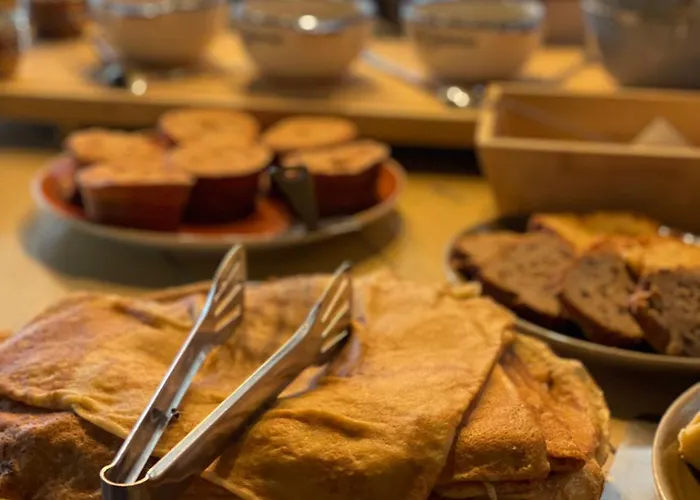 La Table De Jeanne - Hotel & Restaurant