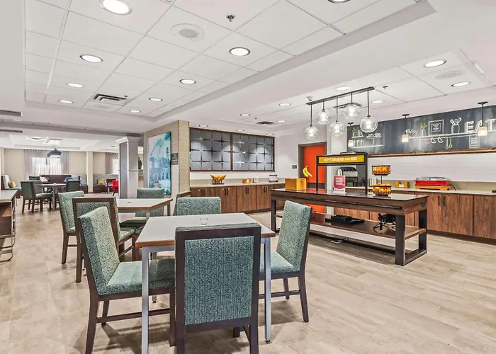 Hampton Inn Columbus-North