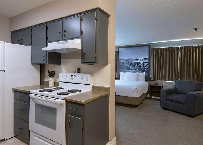 Super 8 By Wyndham Kamloops On The Hill