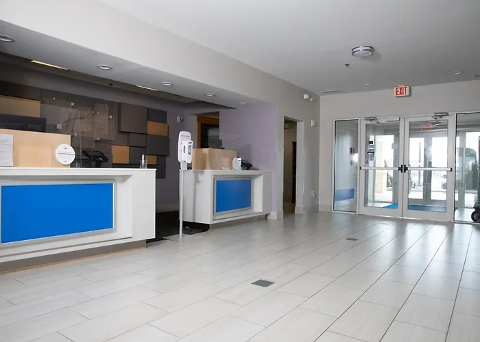 Holiday Inn Express - Toledo West - Napoleon By Ihg