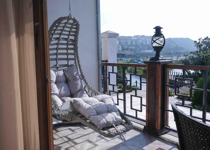 Phellos Suites Boutique Hotel
