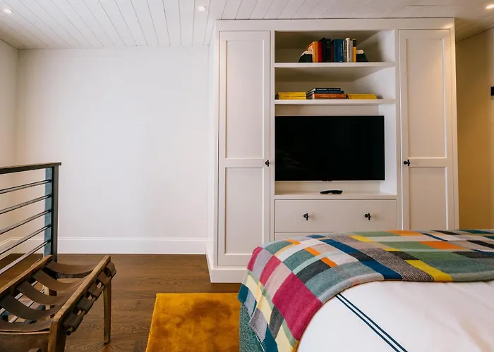 Eleven Revelstoke Lodge