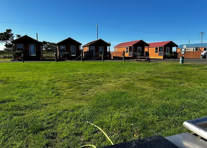 Westport Inn Cabins