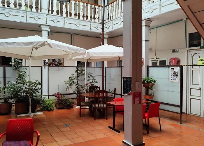 Hotel Dux