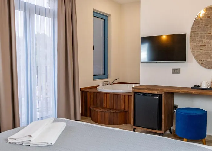 Cunda Nisa Otel