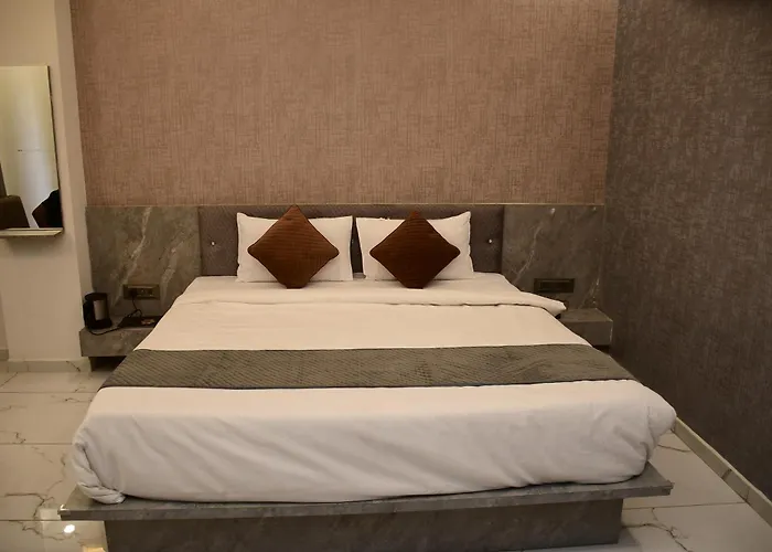 Hotel Morvi Nandan