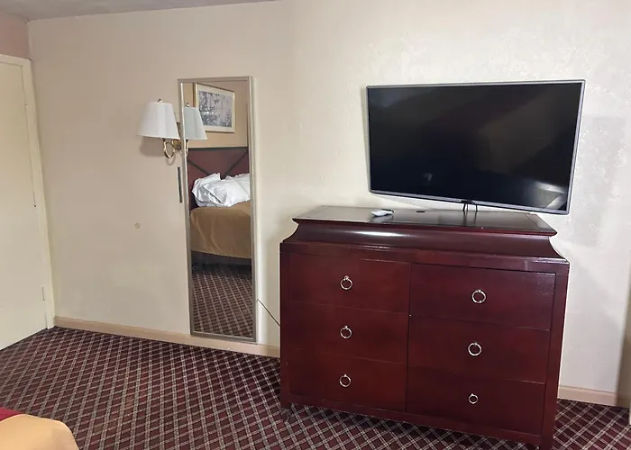 Presque Isle Motel