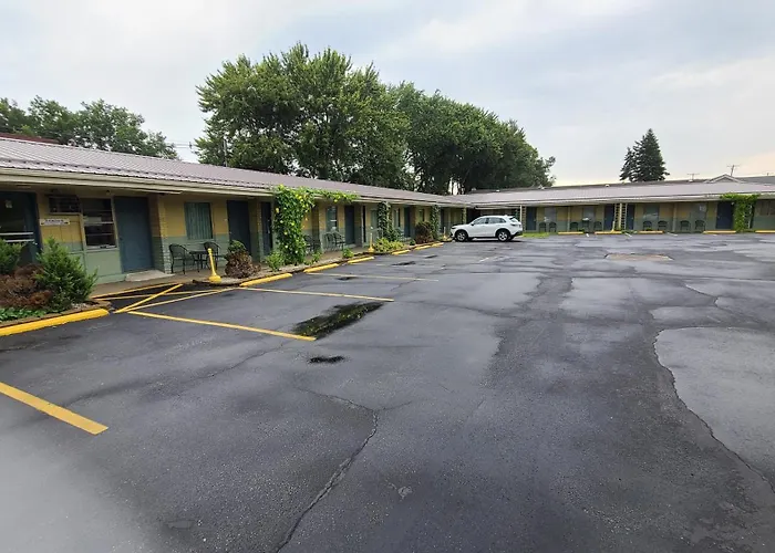 Presque Isle Motel