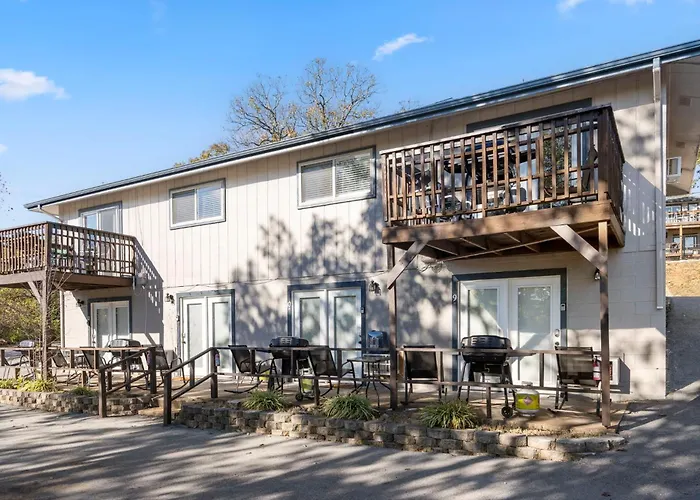 Studio Condo On Table Rock Lake W Access & Views-Free Tickets-