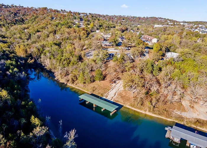 Studio Condo On Table Rock Lake W Access & Views-Free Tickets-