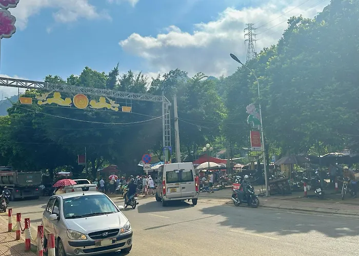 Khách Sạn Tiến Loan