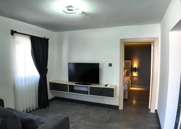 Mithat Otel