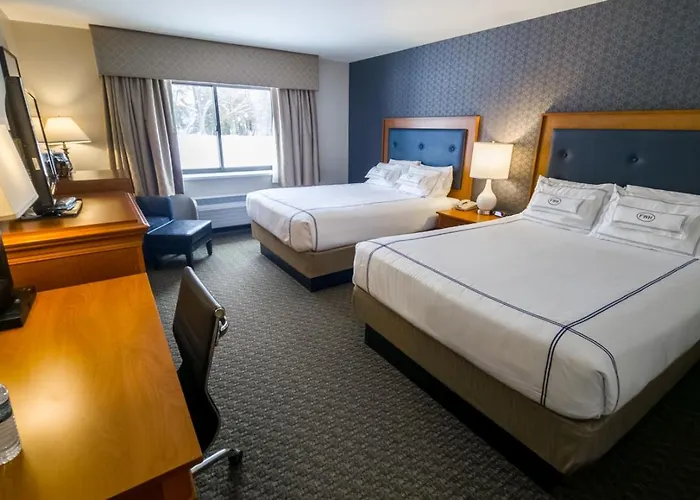 Fort William Henry Hotel