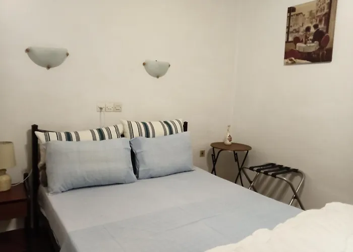 Nikos Rooms Pansion