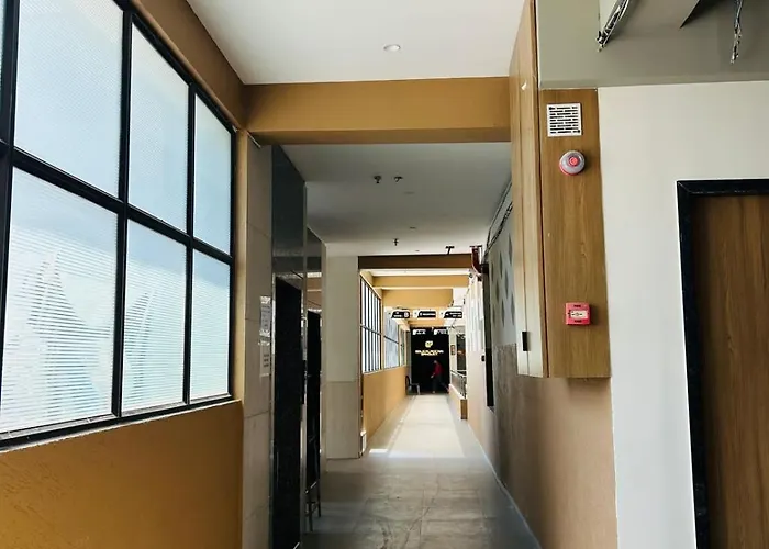 Hotel Gold Palace Inn