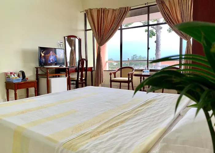 Hung Vuong Hotel