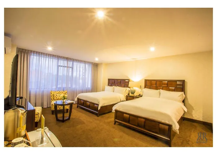 ROLES Hotel