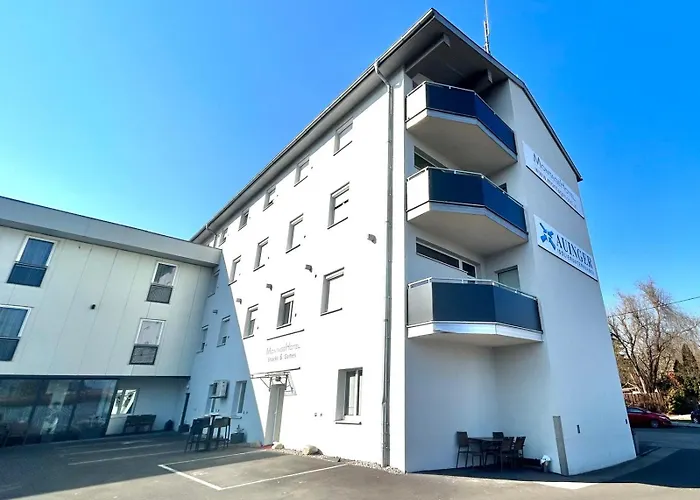 Montagehotel Living@Linz