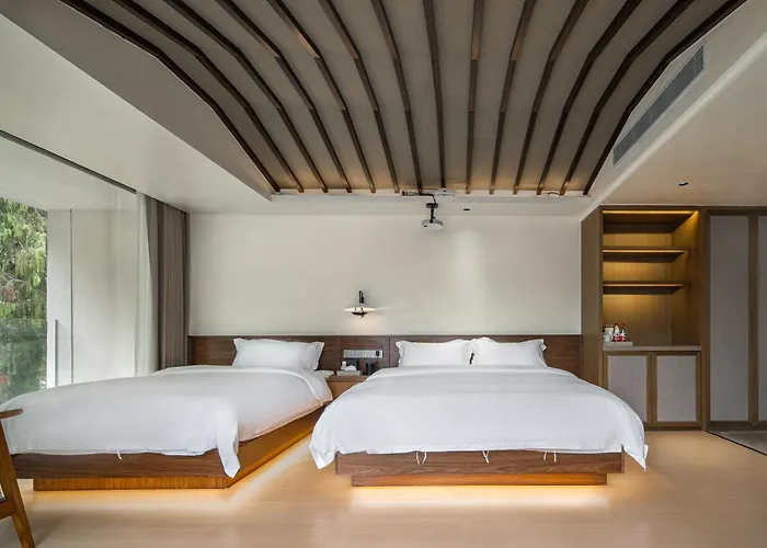 Mochi Luxury River View Resort Hotel