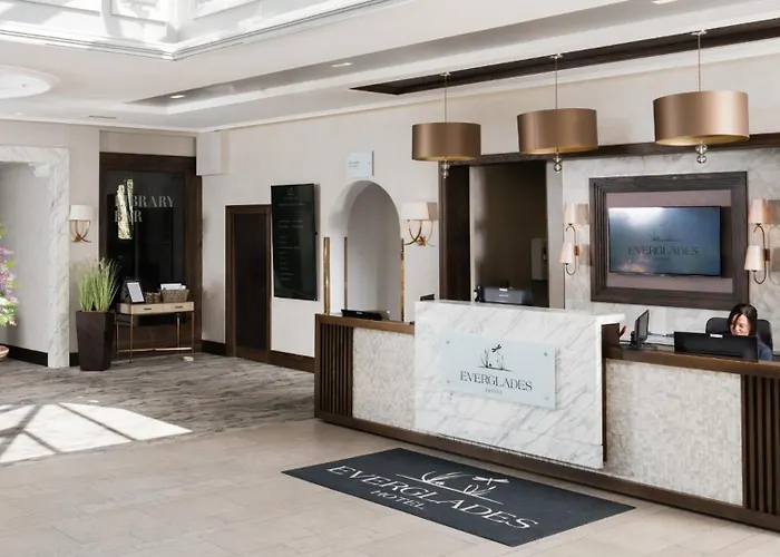 Everglades Hotel