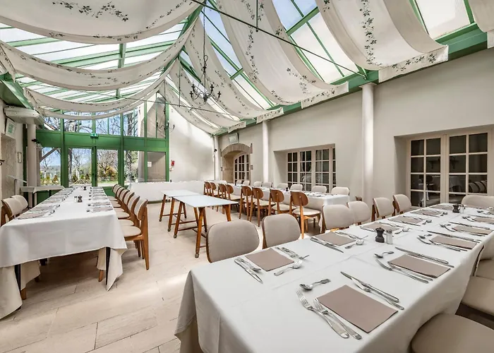 Le Relais Fleuri, Hotel Et Restaurant Logis - Avallon