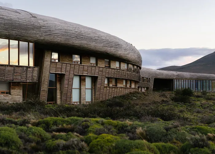 Tierra Patagonia, Beckons