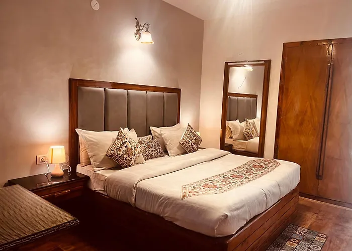 Naina Spring Resort, Manali - Away From City Hustle
