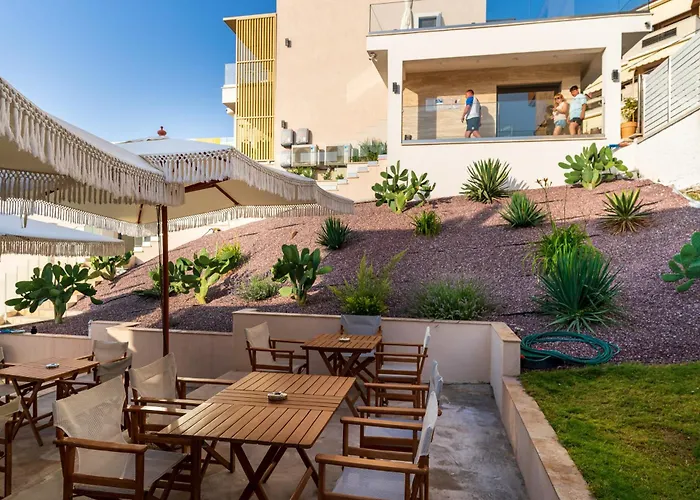 Bella Vista Boutique,Nea Peramos
