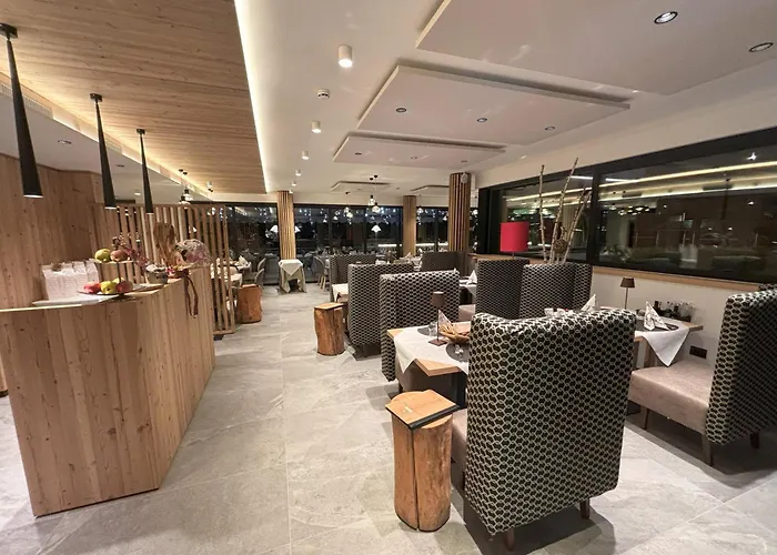 Alexander Hotel Alpine Wellness Dolomites Molveno