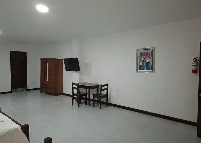 Day And Night Hotel Belmopan