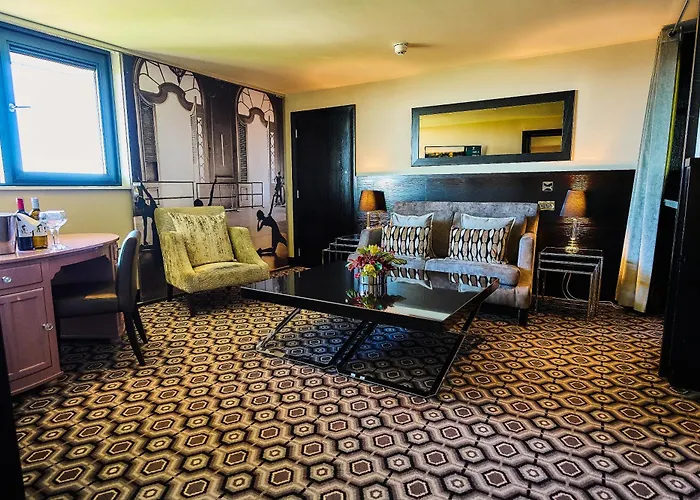 The Vincent Hotel