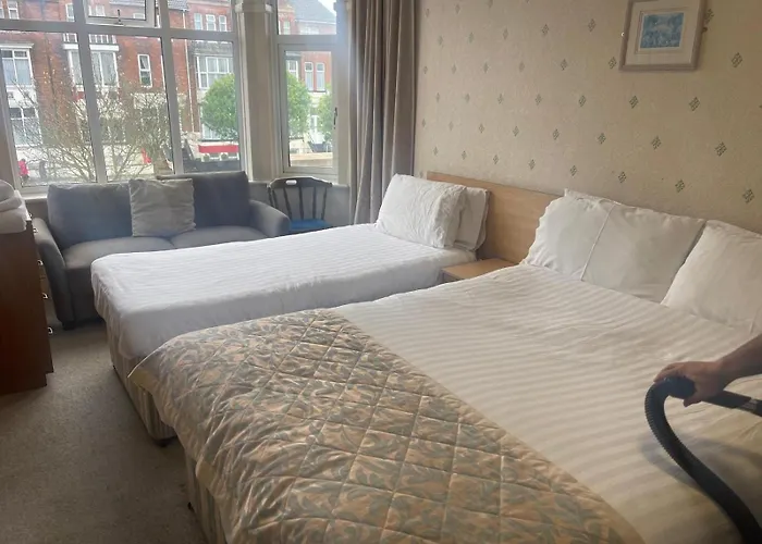 Oyo Queens Hotel, Skegness