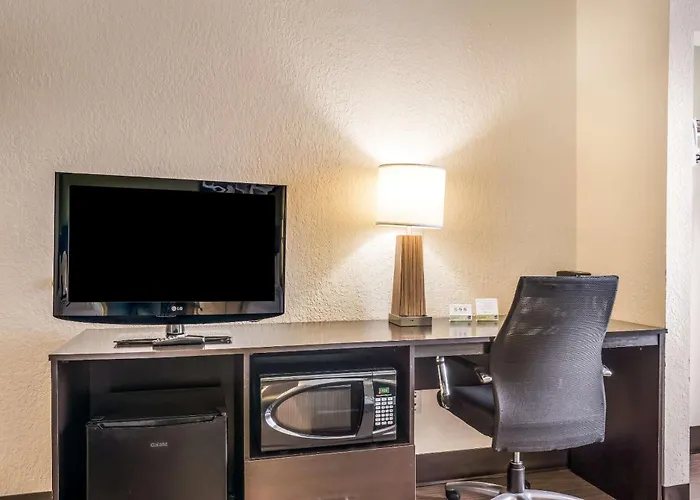 Sleep Inn & Suites Jacksonville Near Camp Lejeune